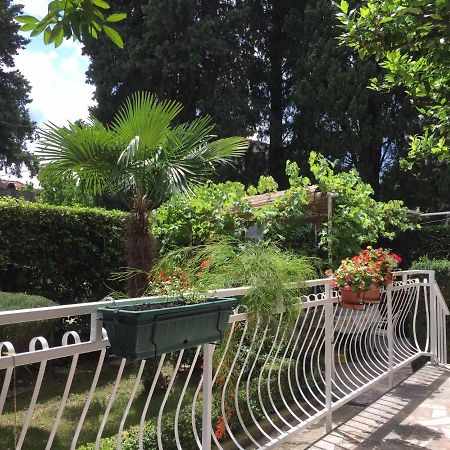 Garden Apartment Kastela Ngoại thất bức ảnh