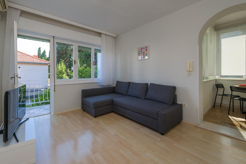 Garden Apartment Kastela Phòng bức ảnh